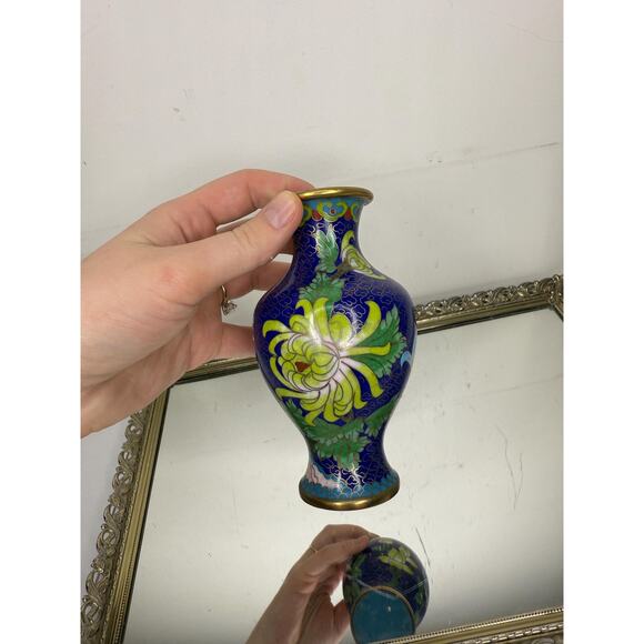 Vintage Cloisonné Vase 6" Floral Oriental Jar~Blue Enamel Pink Florals - Picture 6 of 9